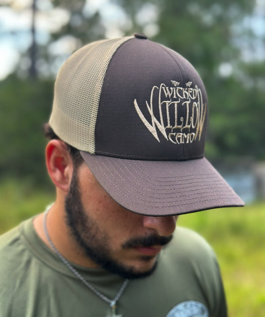 BROWN TRUCKER HAT